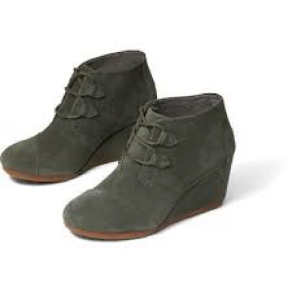 Tom’s Olive Green Lace Up Booties Sz 10